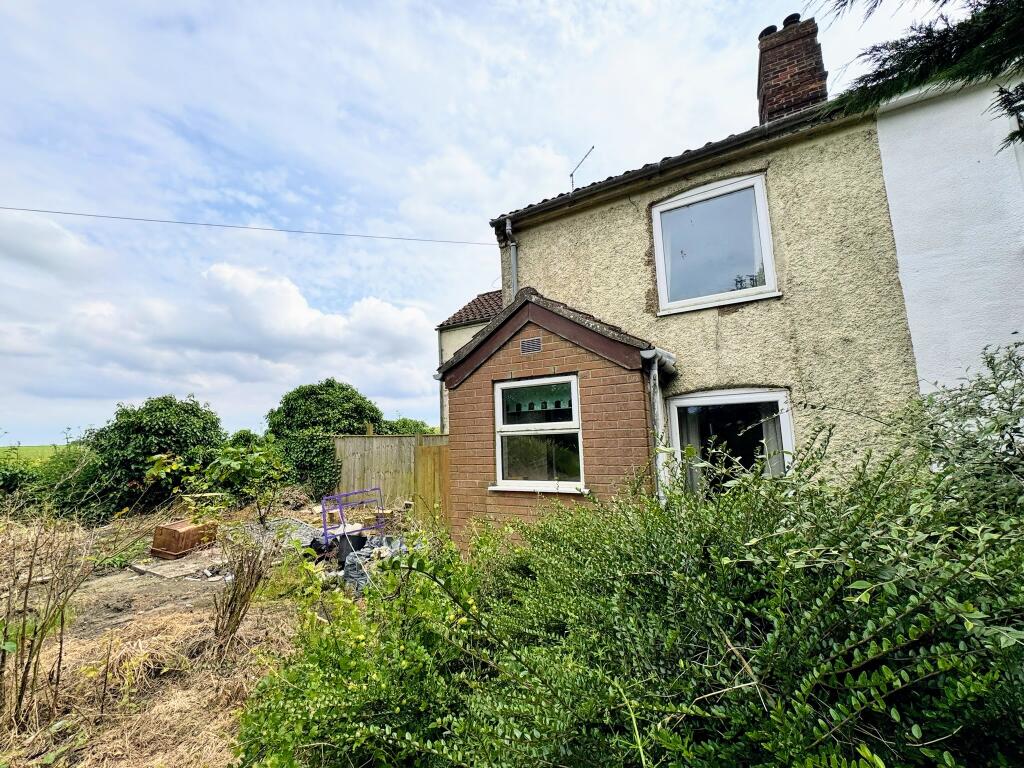 3 bedroom semidetached house for sale in 2 Church Cottages, Beccles