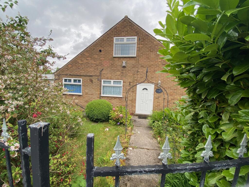 3 bedroom semidetached bungalow for sale in 112 Sutton Road, Kirkbyin