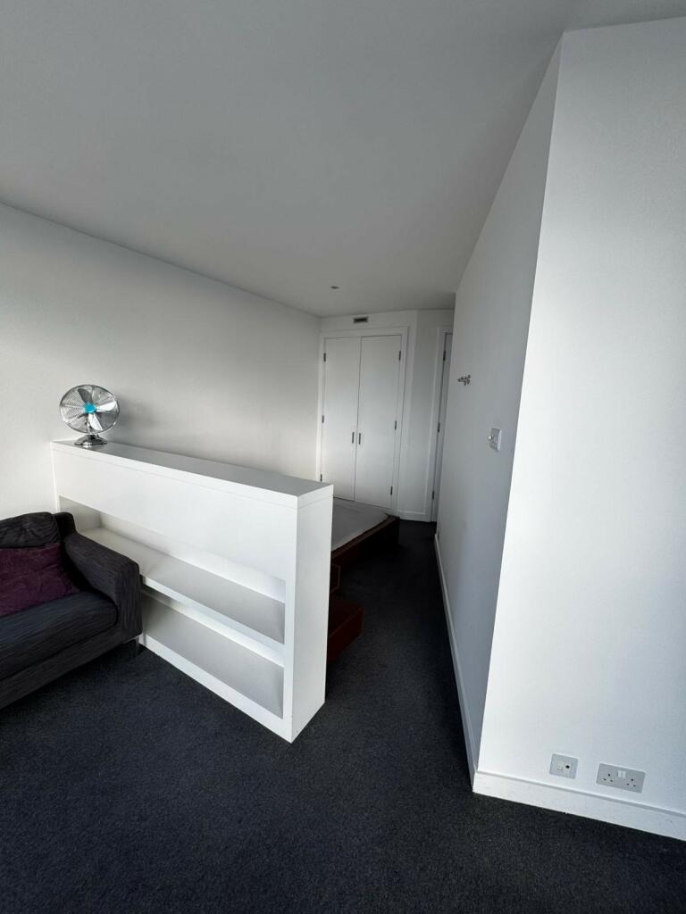 Additional property image - Apartment 1711, The Rotunda, 150 New Street, Birmingham B2 4PG