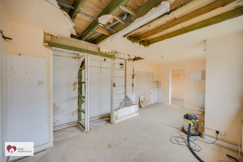 Additional property image - The Old Boot Shop, The Green, Tanworth-In-Arden, Solihull B94 5AJ