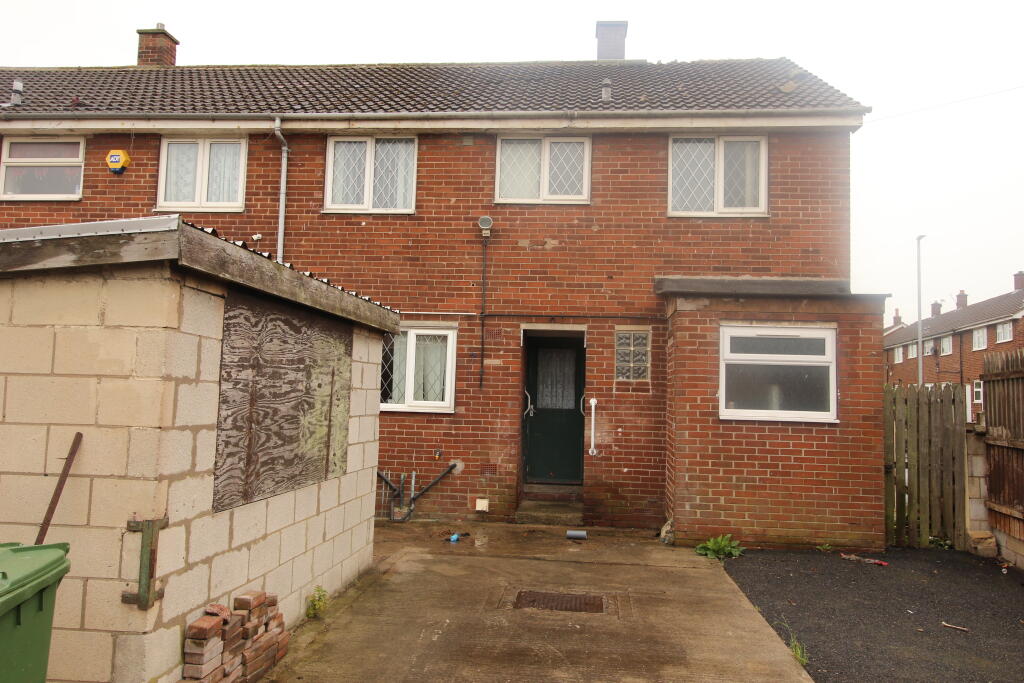 Main image of property: 29 Windermere Drive, Knottingley WF11 0NW
