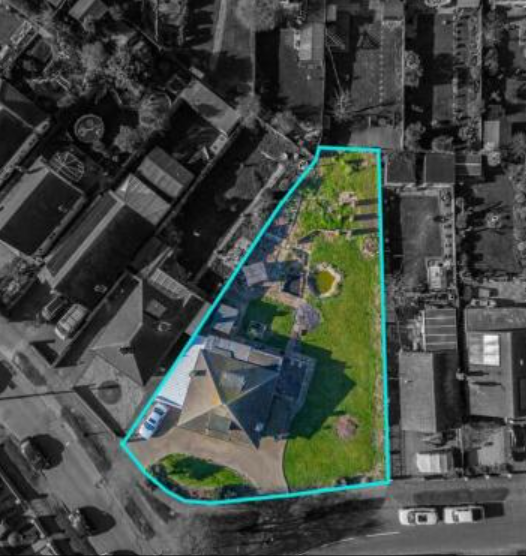 Main image of property: 1 Alleyne Way (with adjacent building plot), Jaywick, Clacton-On-Sea, Essex CO15 2RD