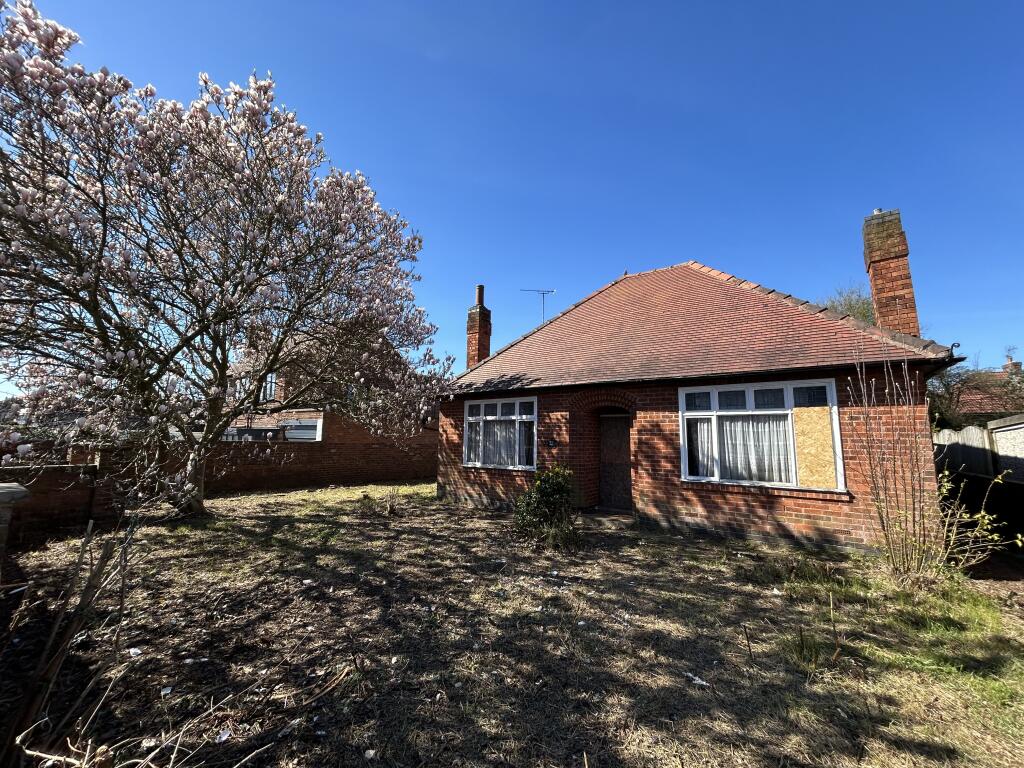 Main image of property: 23 Farndale Road, Sutton-In-Ashfield NG17 4DH