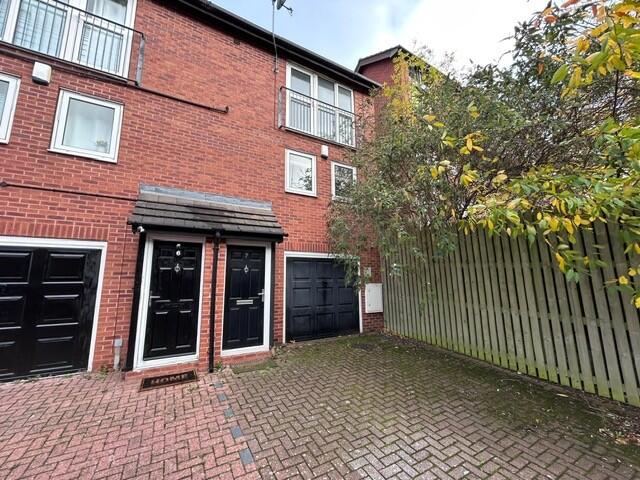 Main image of property: 7 Archway Court, Peveril Street, Nottingham NG7 4AP