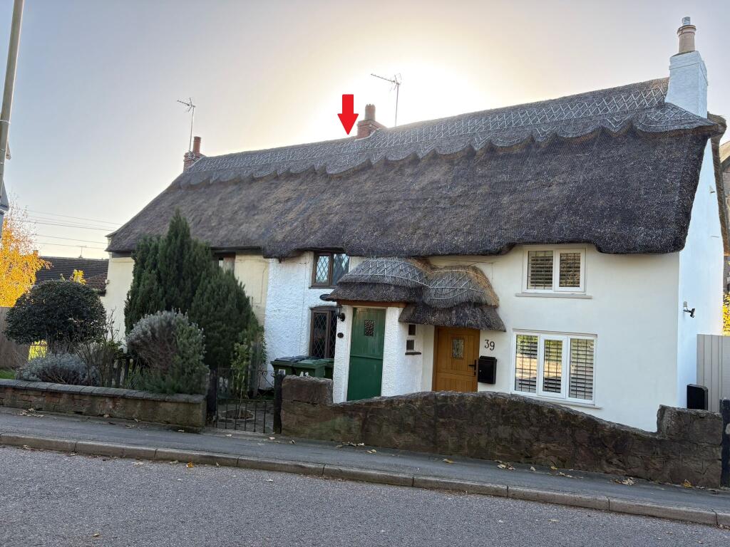 Main image of property: Bumble Bee Cottage, 41 Leicester Road, Sapcote, Leicester LE9 4JE