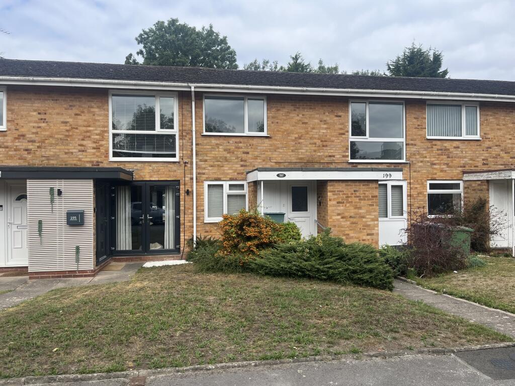 Main image of property: 197 Nethercote Gardens, Shirley, Solihull, West Midlands B90 1BJ