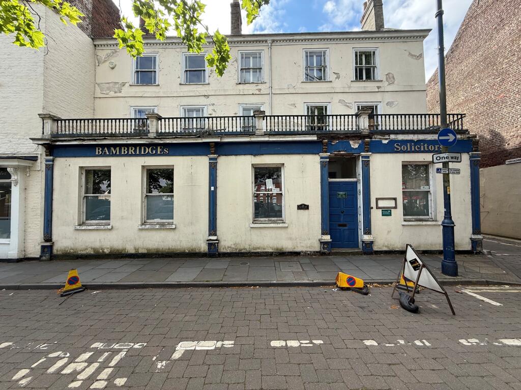 Main image of property: 27-29 Wide Bargate , Boston, Lincolnshire PE21 6SW