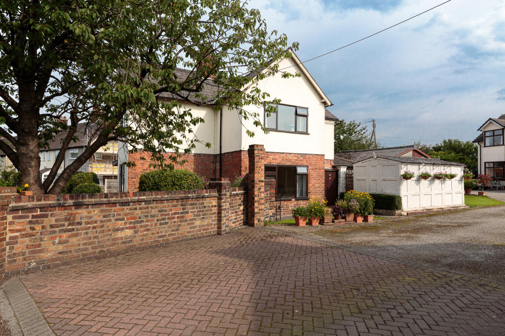 3 bedroom detached house for sale in 369 Middlewich Road, Rudheath