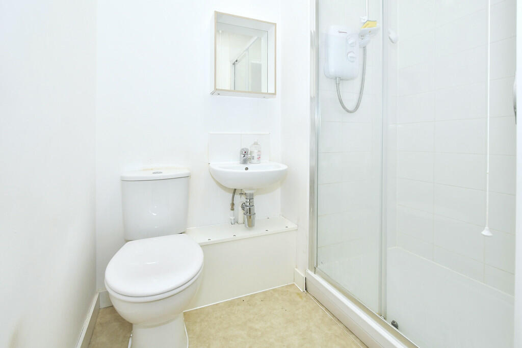 1 bedroom apartment for sale in Keele House, Newcastle, ST5