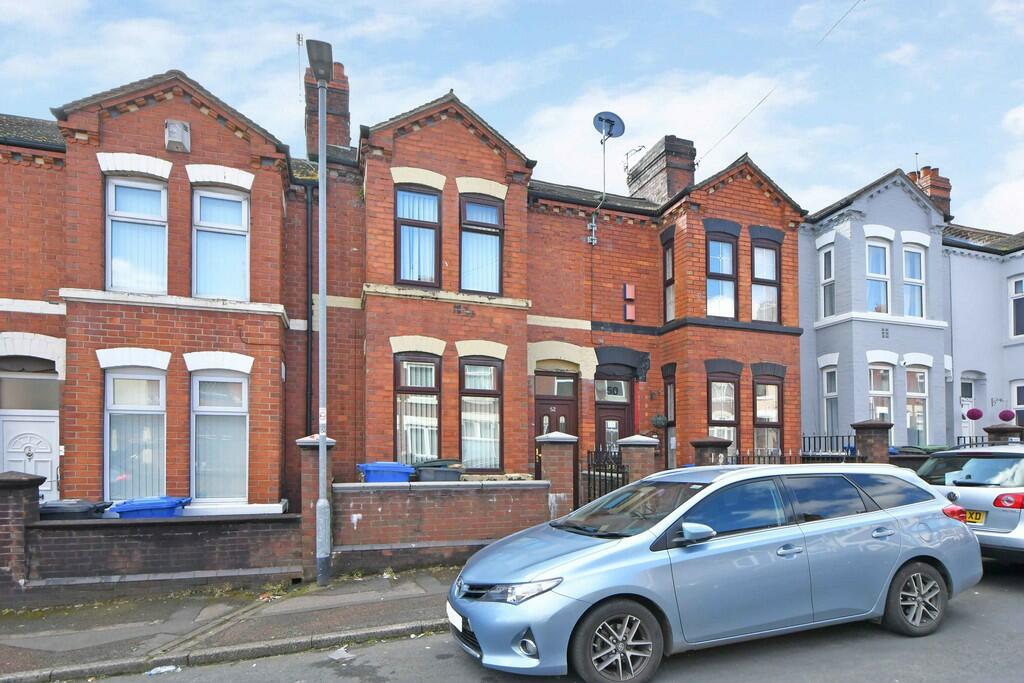 2 bedroom terraced house for sale in Elm Street, Burslem, Stoke-on-Trent, ST6