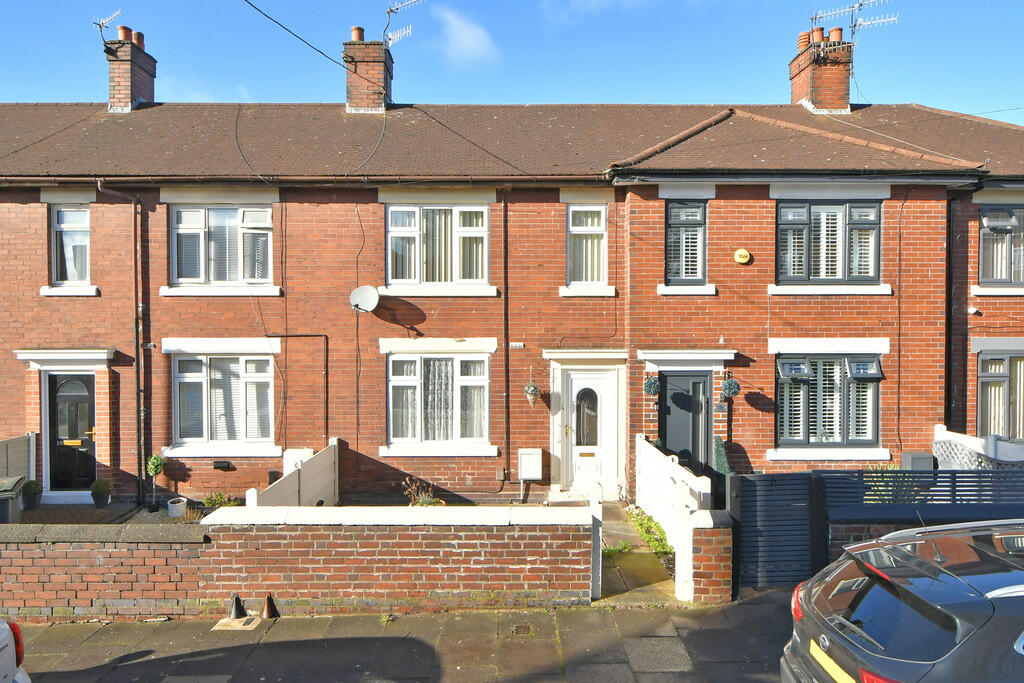 2 bedroom terraced house for sale in Evelyn Street, Fenton, Stoke-on-Trent, ST4