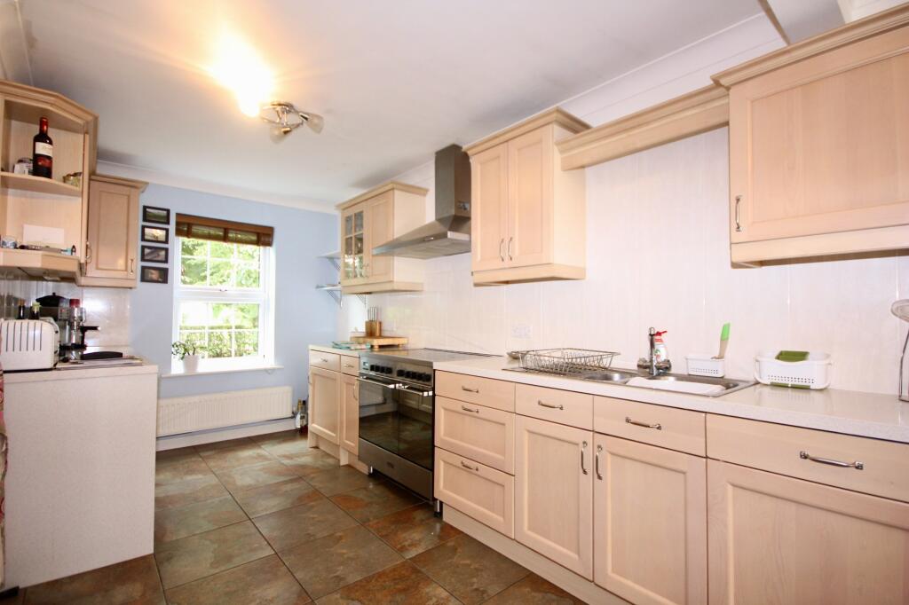 Main image of property: Carlton Boulevard, Lincolnshire, LN2