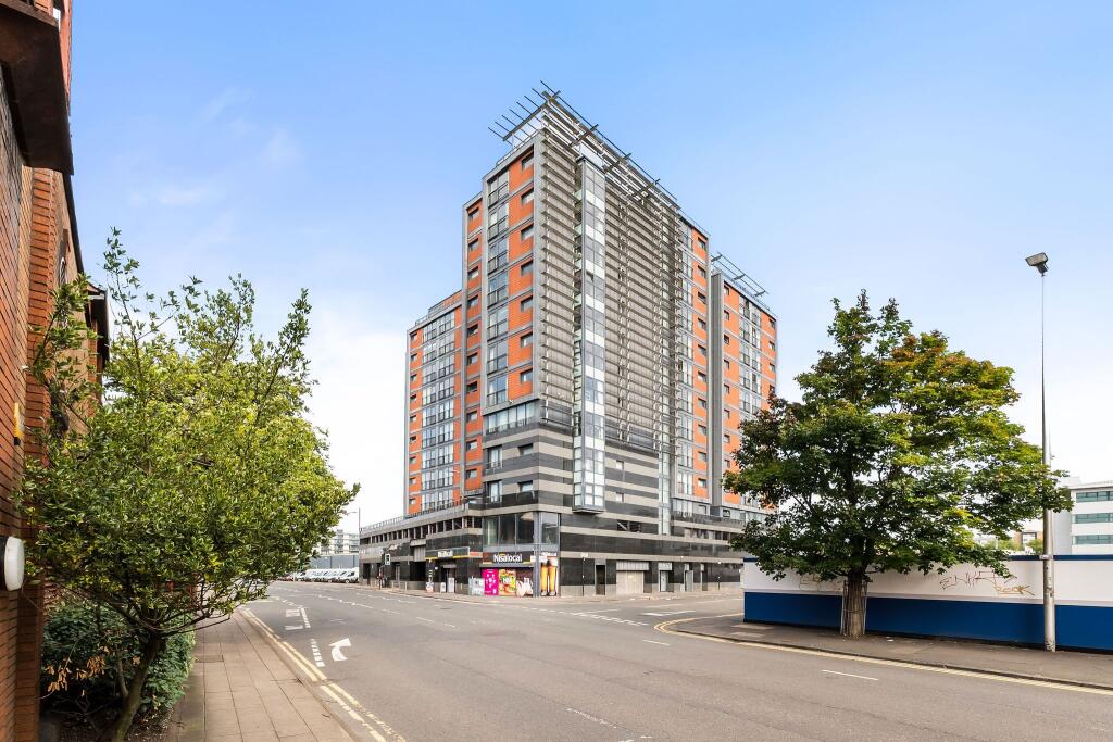 Main image of property: Flat 8/3, 72 Lancefield Quay, Glasgow