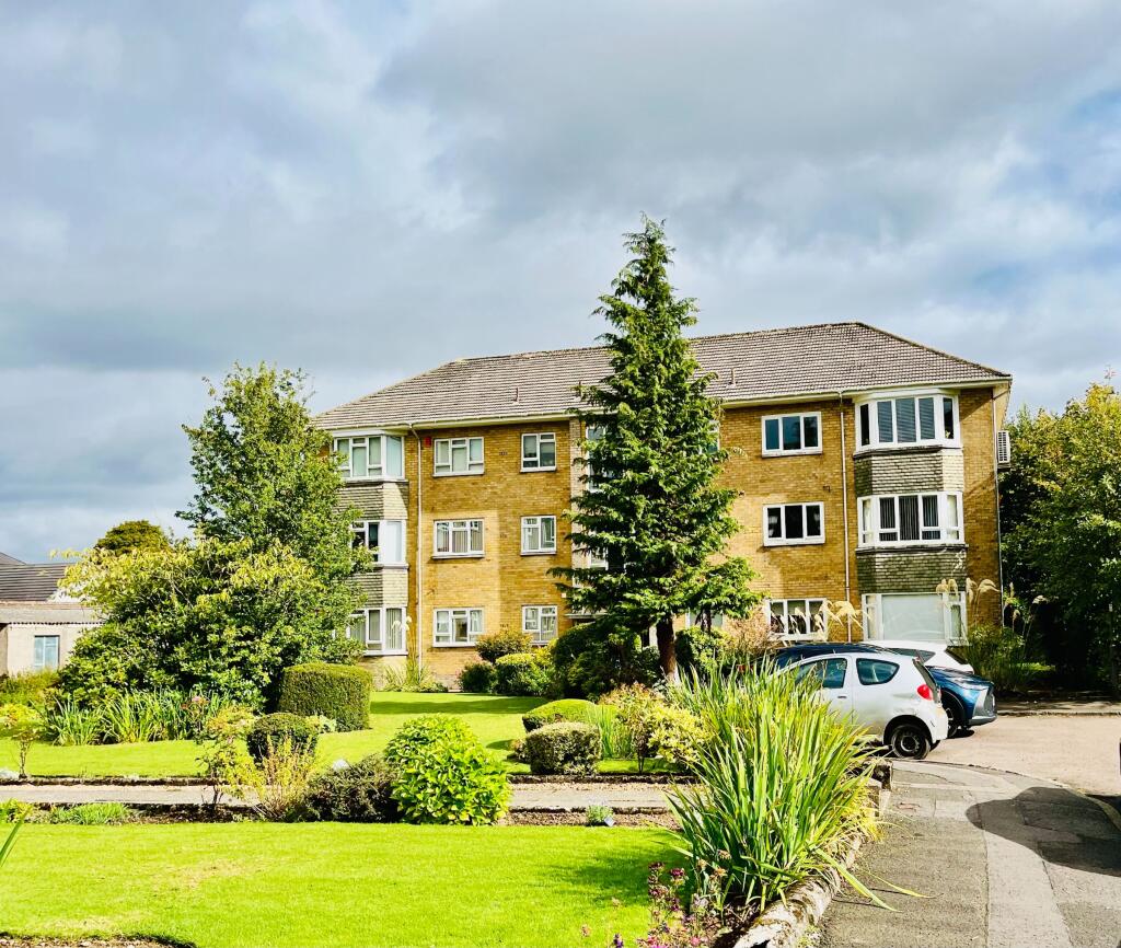 Main image of property: Flat 47 , 2 Castle Court,  Kings Gardens, Newton Mearns, Glasgow