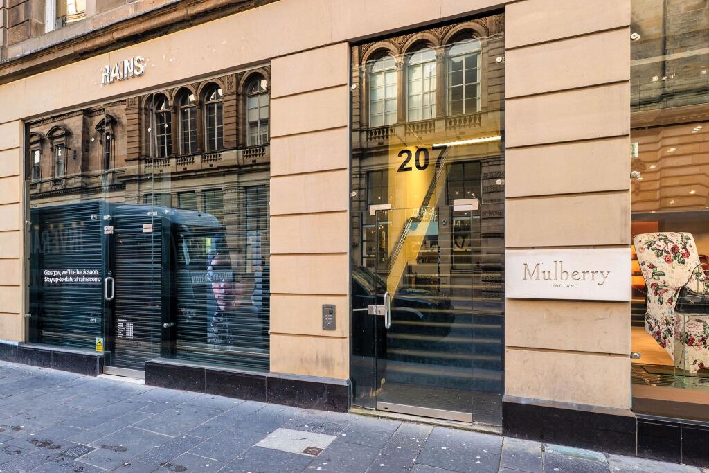 Main image of property: Flat 3/3, 207 Ingram Street, Glasgow