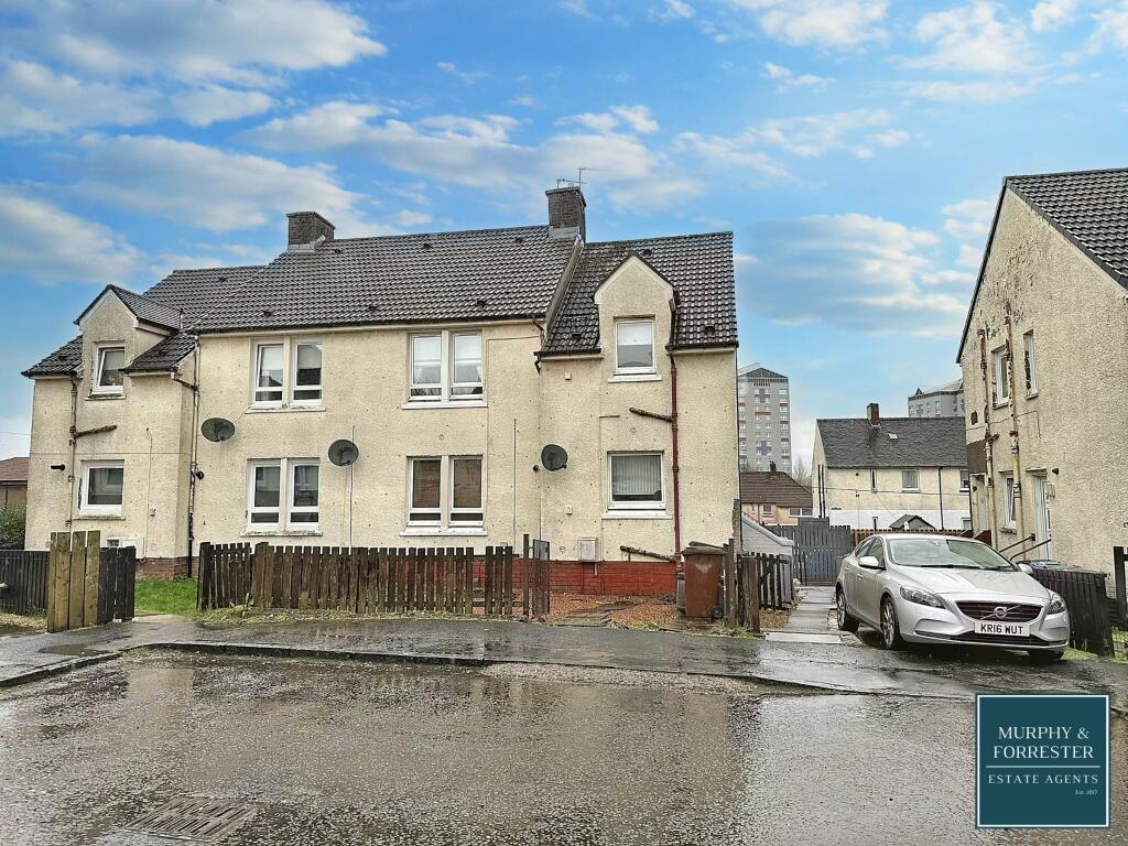 2 bedroom flat for sale in Stirling Street, Coatbridge, ML5