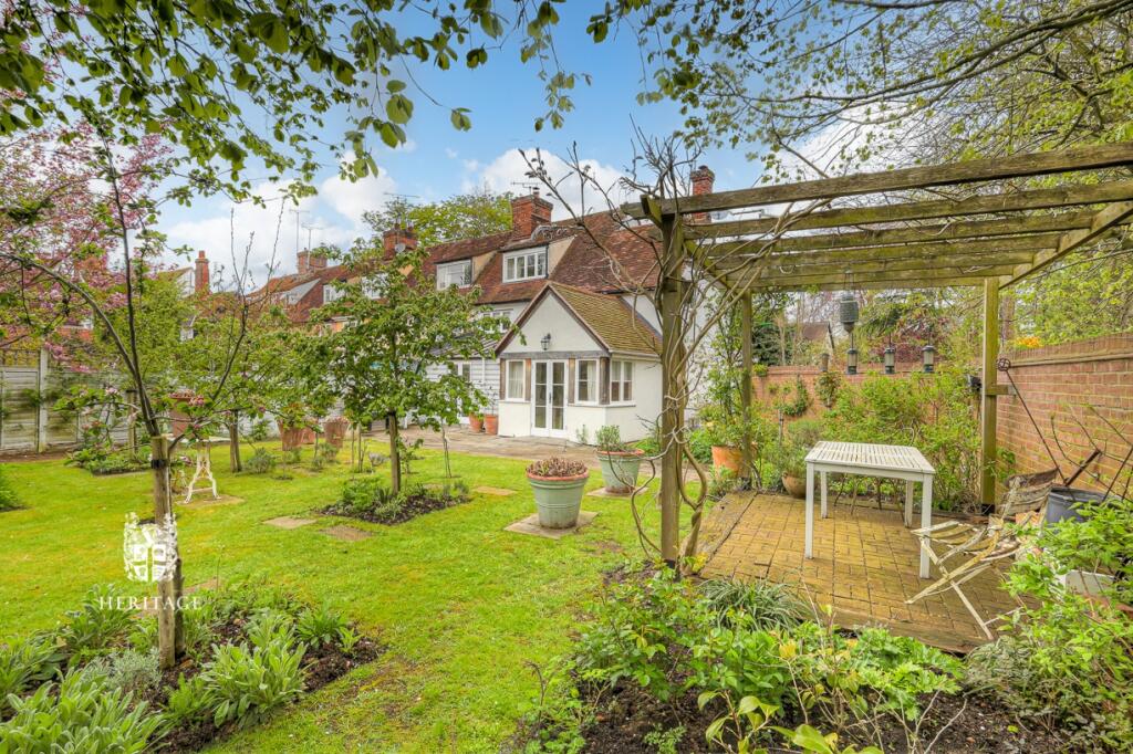 3 bedroom end of terrace house for sale in West Street, Coggeshall