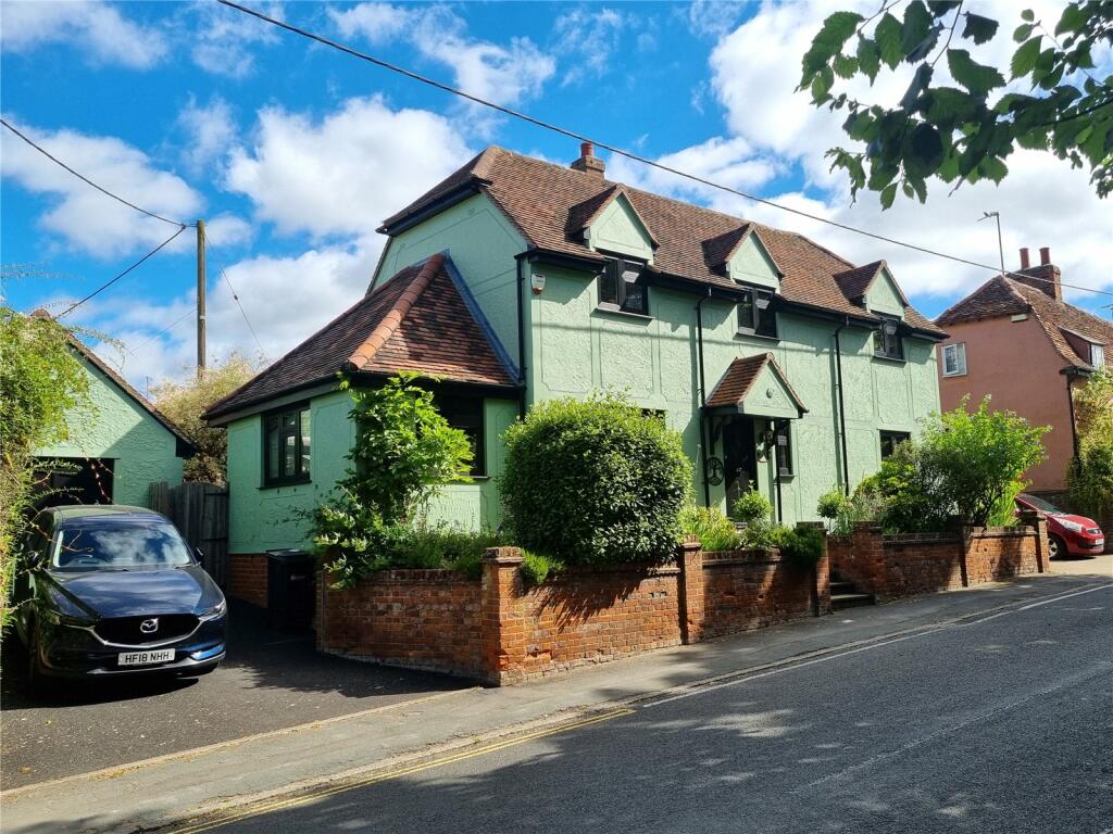 4 bedroom detached house for sale in Colchester Road, Coggeshall