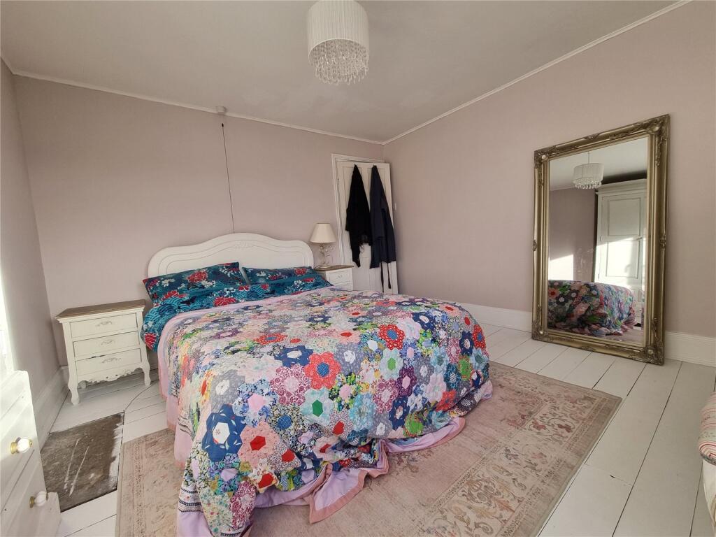 Additional property image - Tilkey Road, Coggeshall, Colchester, Essex, CO6