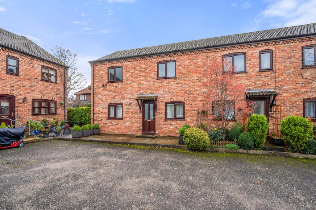 1 bedroom flat for sale in Millview Court, Horncastle, LN9