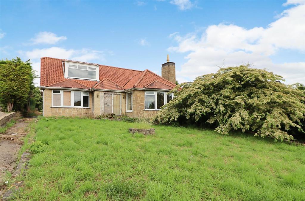 5 bedroom detached bungalow for sale in Temple Close, Welton, HU15