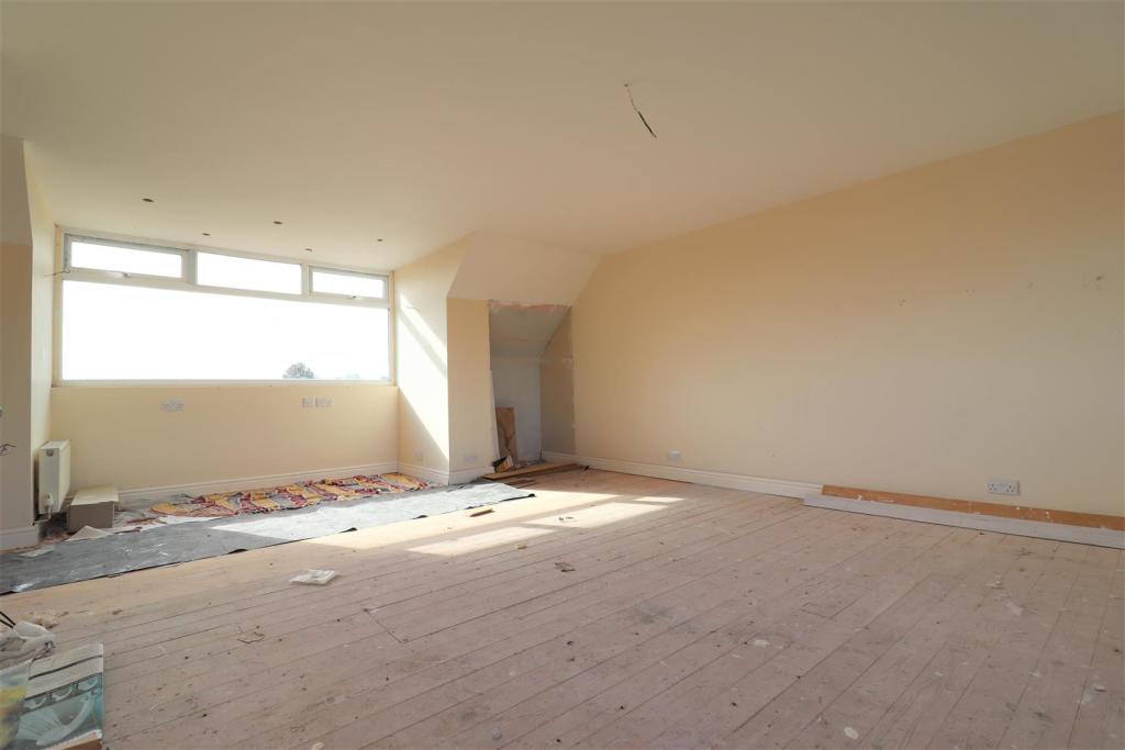 5 bedroom detached bungalow for sale in Temple Close, Welton, HU15