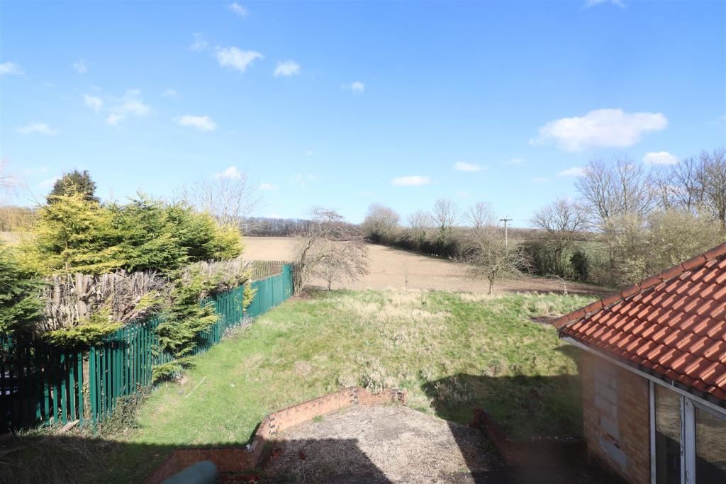 5 bedroom detached bungalow for sale in Temple Close, Welton, HU15