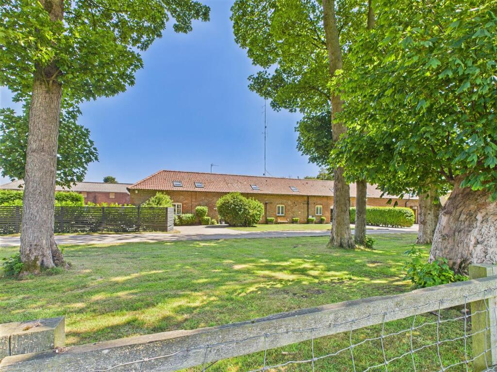 Main image of property: The Stables, Hunsley House, High Hunsley