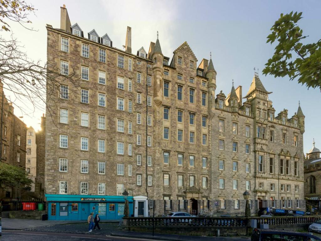 1 bedroom flat for rent in North Bank Street, Old Town, Edinburgh, EH1