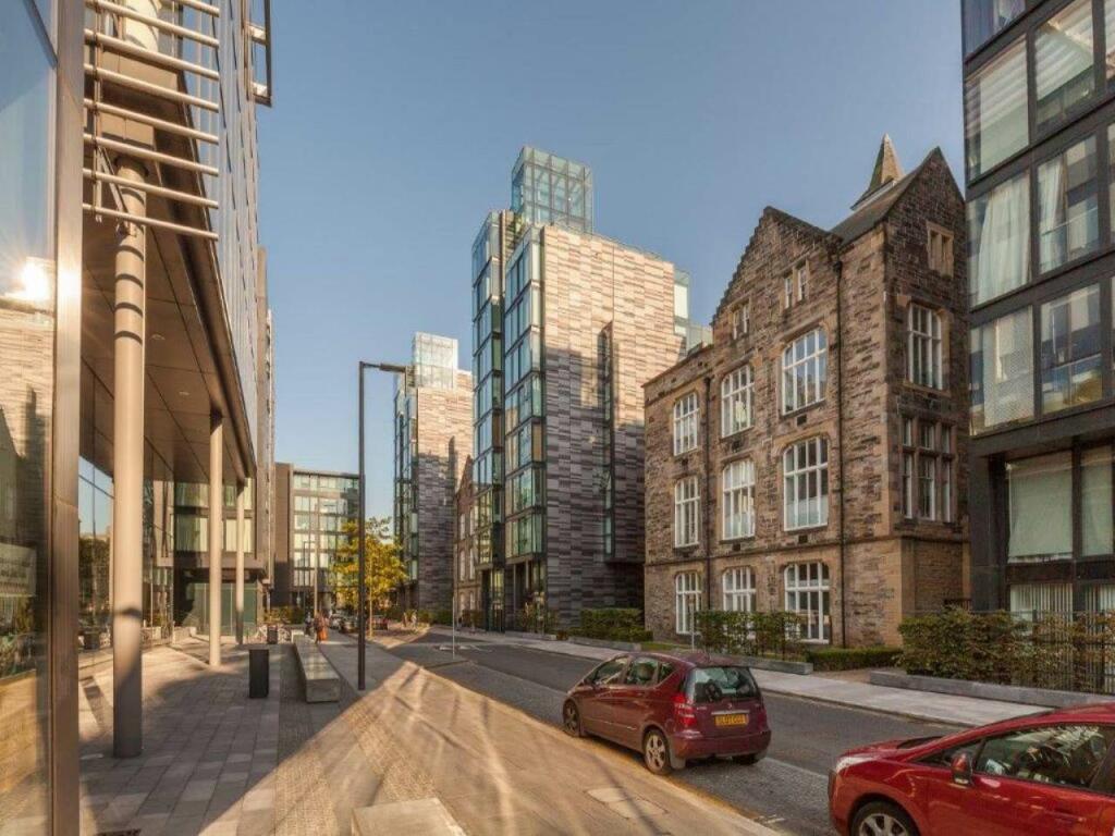 1 bedroom flat for rent in Simpson Loan, Quartermile, Edinburgh, EH3