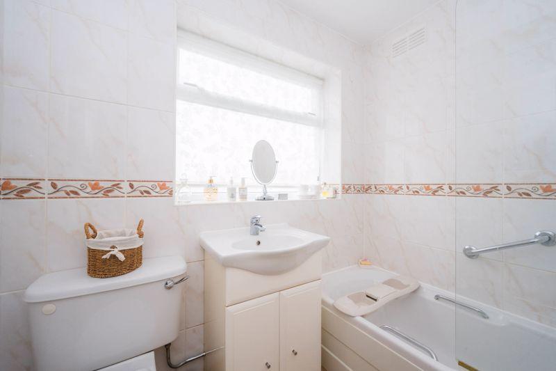 3 bedroom semidetached house for sale in Ludlow Drive, Ormskirk, L39