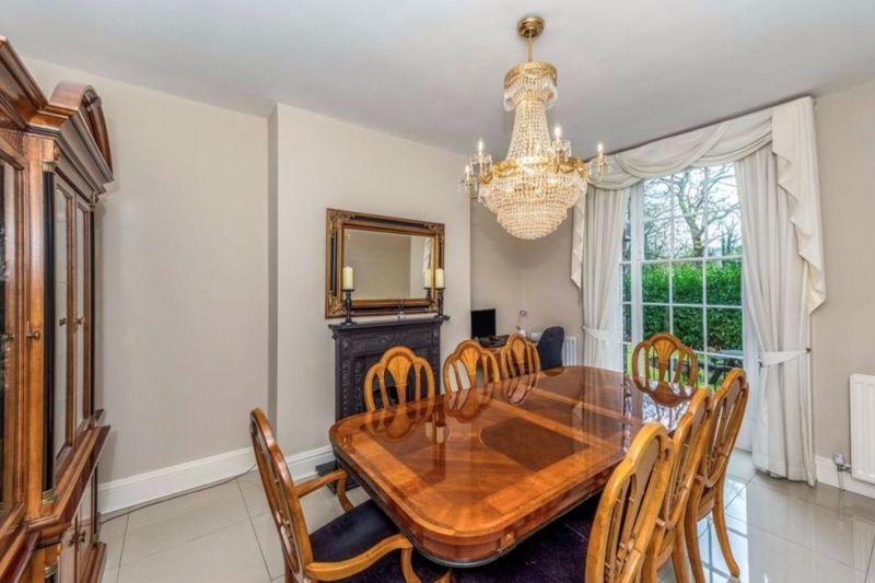 4 bedroom detached house for sale in Damfield Lane, Maghull, L31