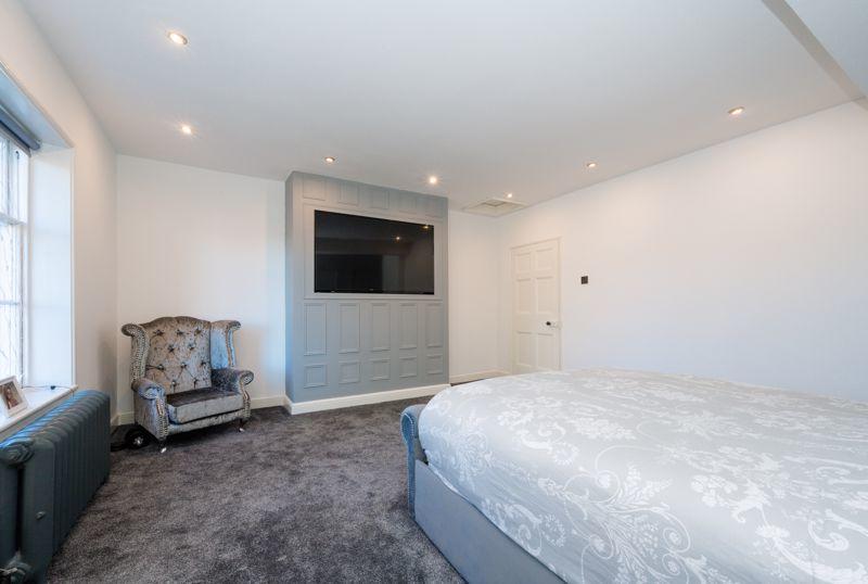 4 bedroom detached house for sale in Damfield Lane, Maghull, L31