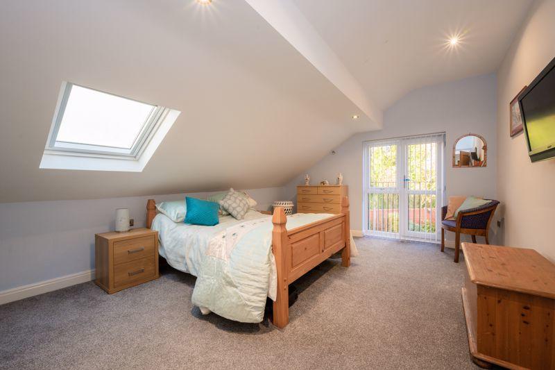 4 bedroom detached house for sale in Swanpool Lane, Aughton, L39