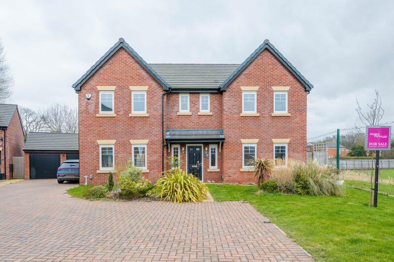 5 bedroom detached house for sale in Stonechat Drive, Maghull, L31