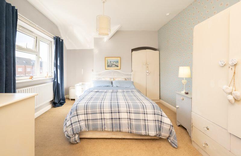 3 bedroom semidetached house for sale in Park Lane, Maghull, L31