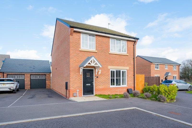 4 bedroom detached house for sale in Bath Wood Close, Burscough, L40