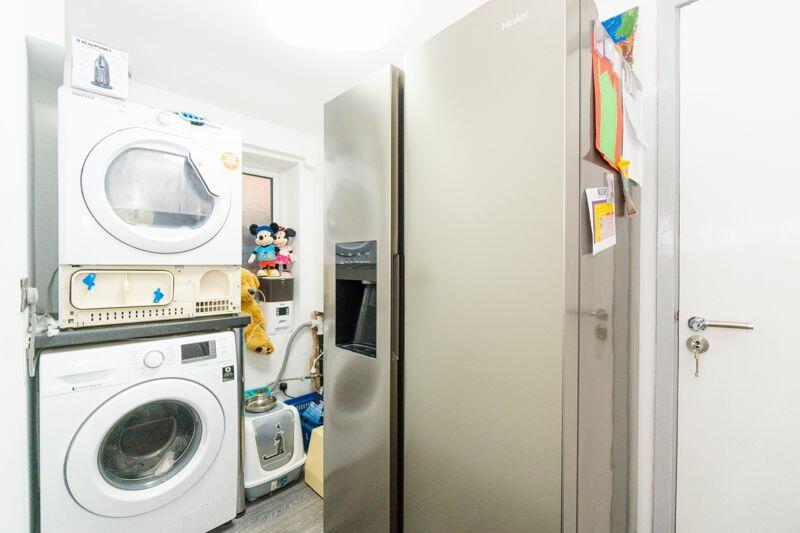 5 bedroom detached house for sale in Pine Crest, Aughton, L39