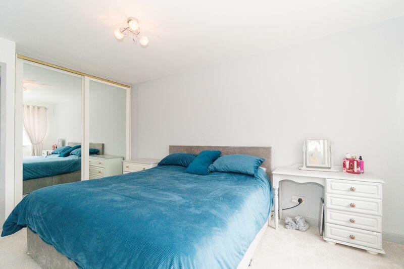 5 bedroom detached house for sale in Pine Crest, Aughton, L39