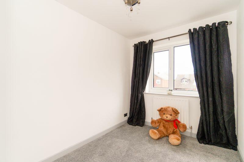 5 bedroom detached house for sale in Pine Crest, Aughton, L39