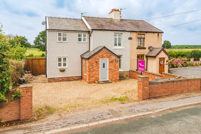 3 bedroom semidetached house for sale in Sineacre Lane, Bickerstaffe, L39