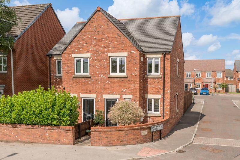 3 bedroom semidetached house for sale in Moss Lane, Burscough, L40