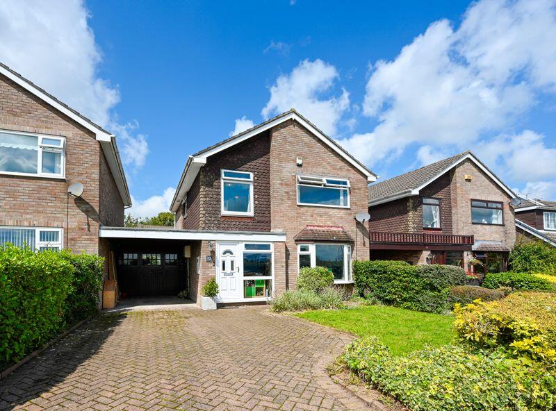 4 bedroom detached house for sale in Black Moss Lane, Aughton, L39