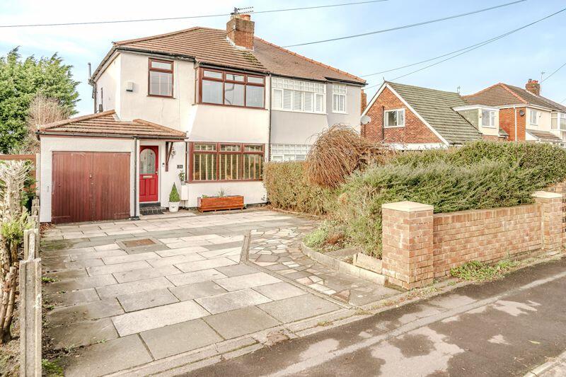 3 bedroom semidetached house for sale in Liverpool Road, Aughton, L39