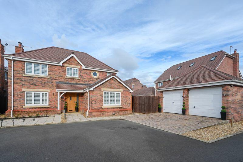 4 bedroom detached house for sale in Thistledown Drive, Hightown, L38