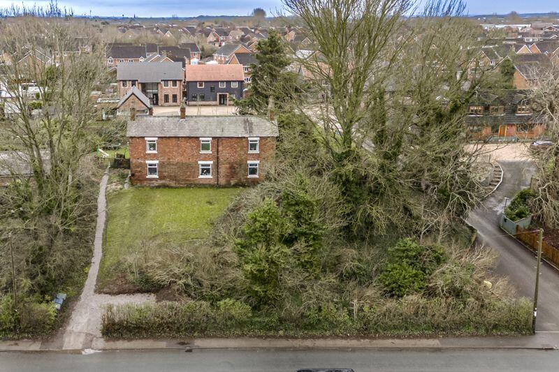 4 bedroom detached house for sale in Shore Road, Hesketh Bank, PR4