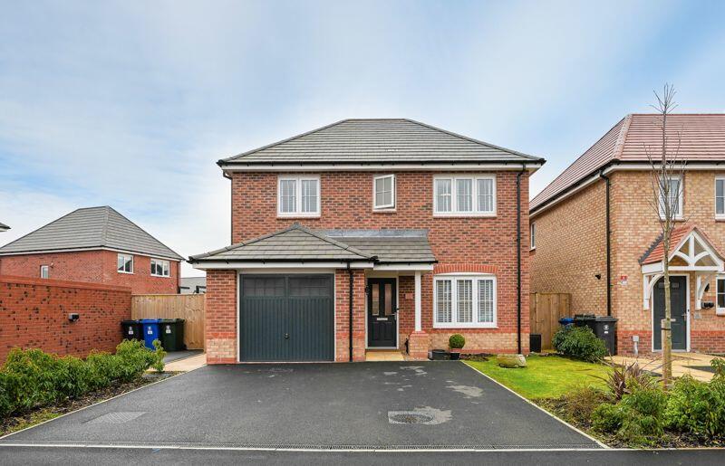 4 bedroom detached house for sale in Lyndale Road, Burscough, L40