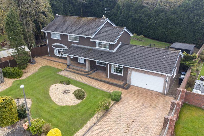 5 bedroom detached house for sale in Elmers Green, Skelmersdale, WN8