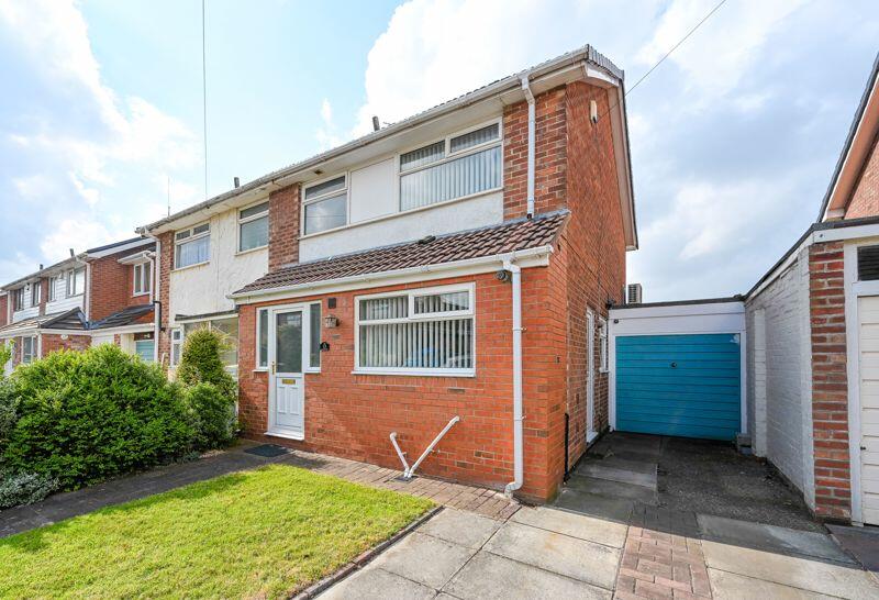 3 bedroom semidetached house for sale in Dellfield Lane, Maghull, L31