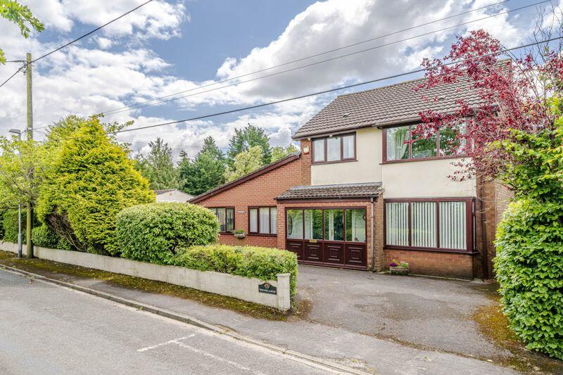 3 bedroom detached house for sale in Butchers Lane, Aughton, L39